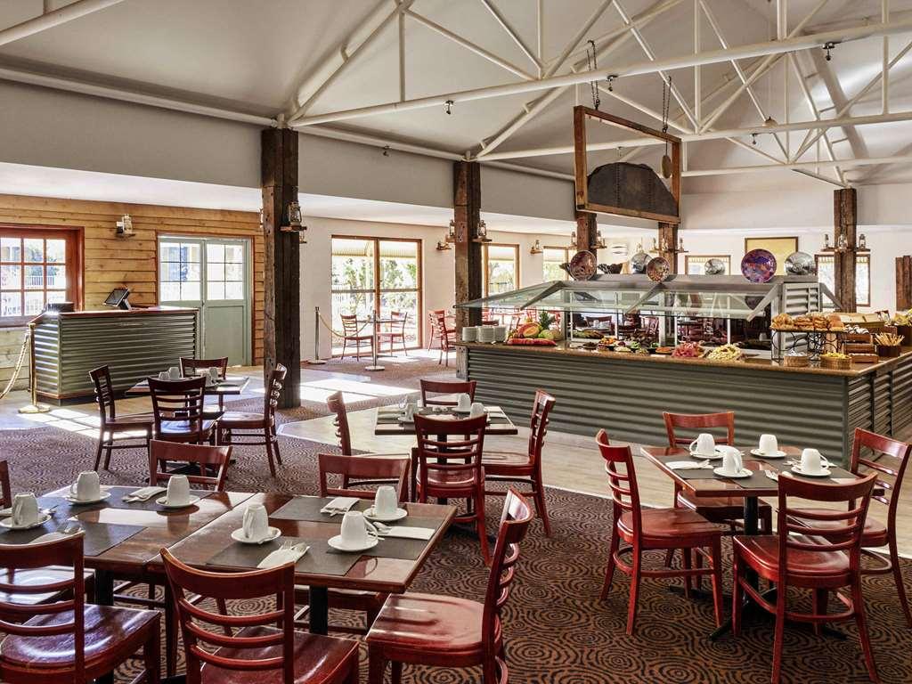 Outback Hotel Ерс-Рок Ресторан фото