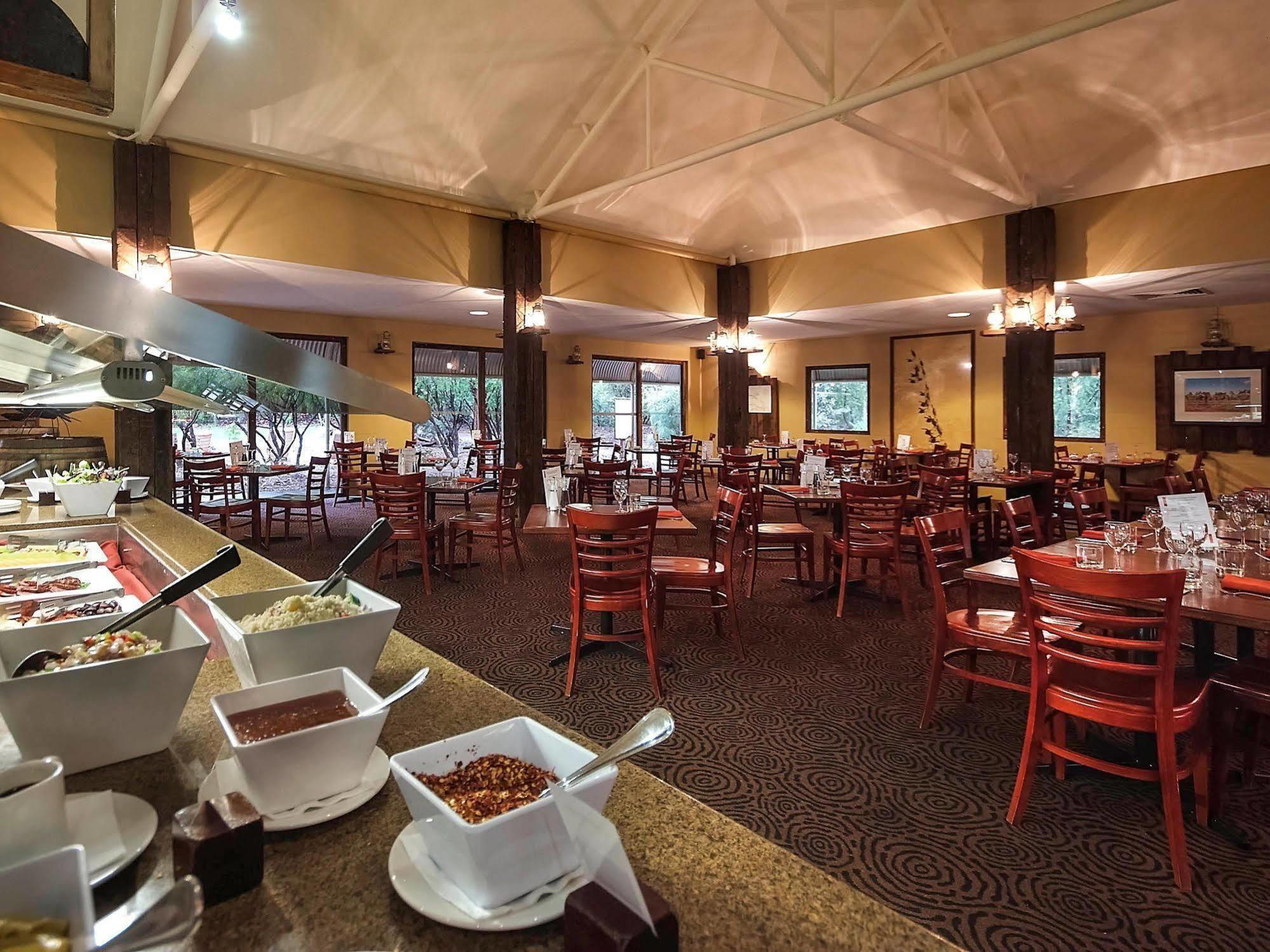 Outback Hotel Ерс-Рок Екстер'єр фото